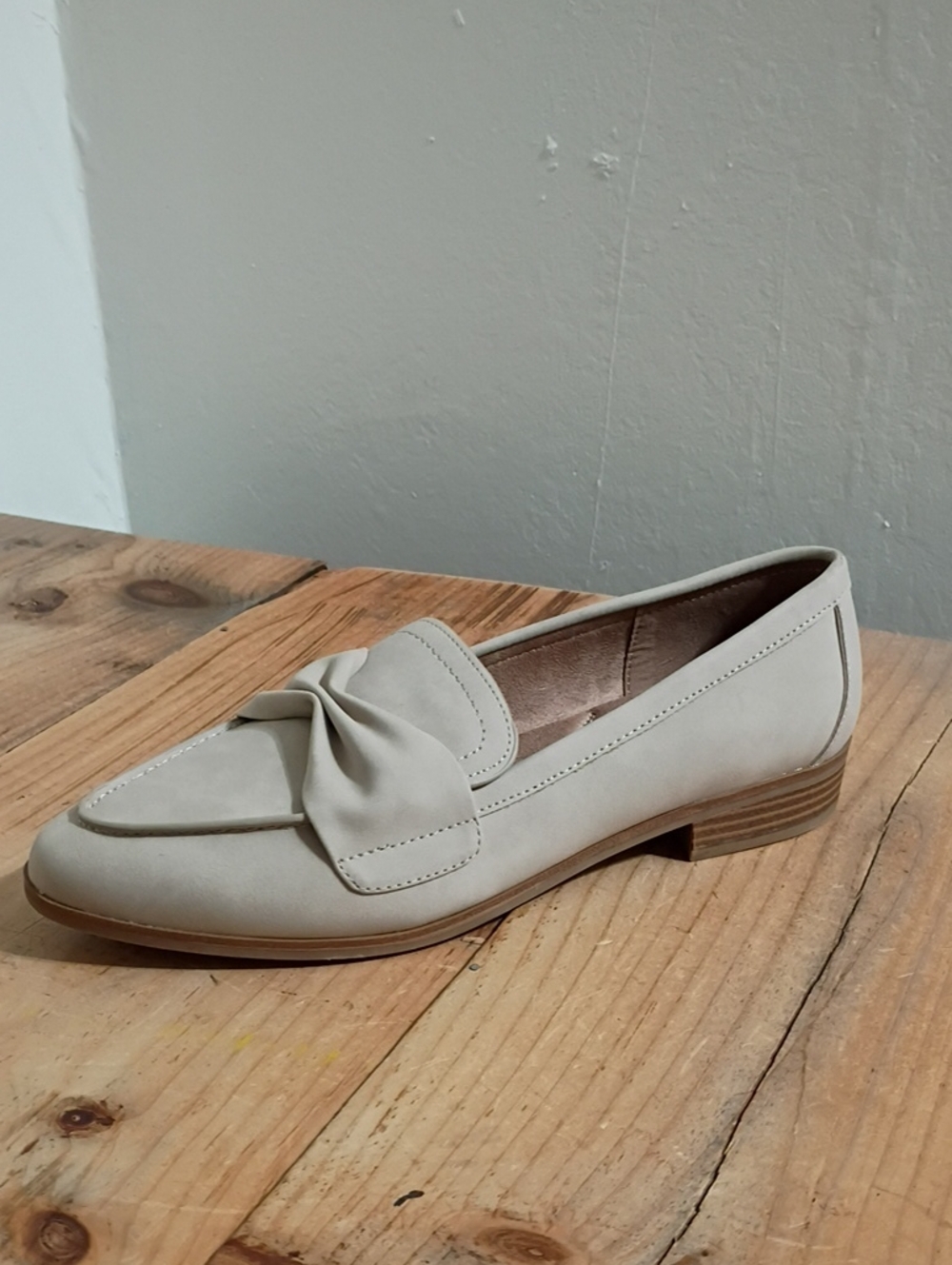 Aerosoles Ellis Beige Twisted Bow Detail Size 9.5 NEW